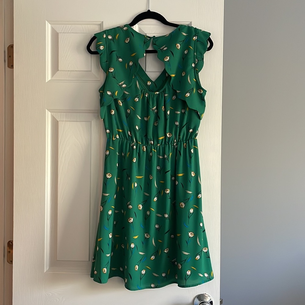 41 Hawthorn Midnight Scallop Detail Dress, Green. - Picture 4 of 5